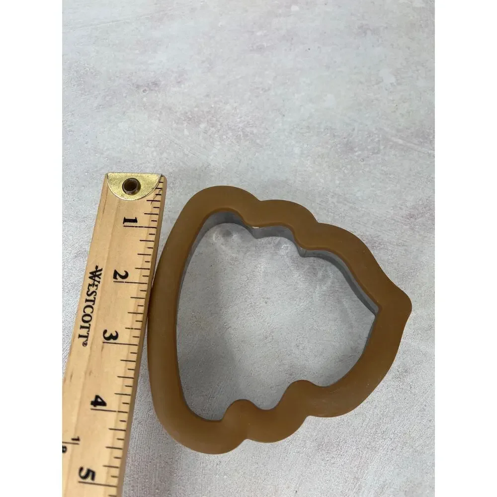 Poop‎ swirl cookie cutter